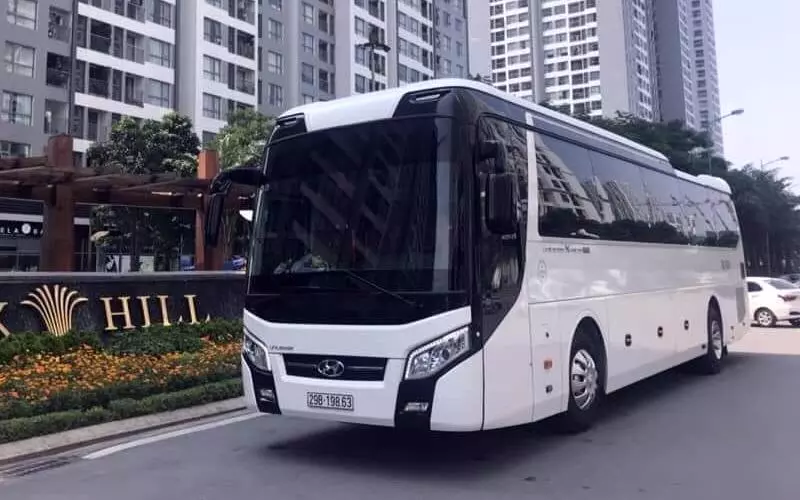 Xe 45 chỗ Hyundai Universe M02